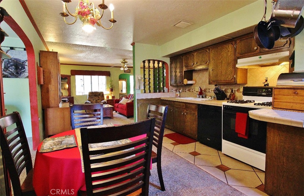 1317 E Big Bear Boulevard