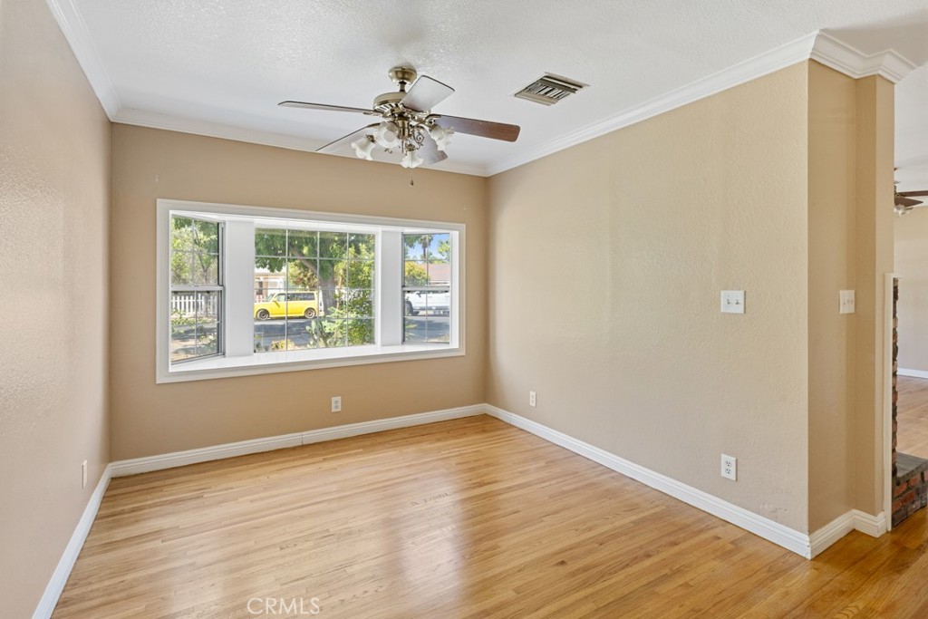 330 S Carmalita Street