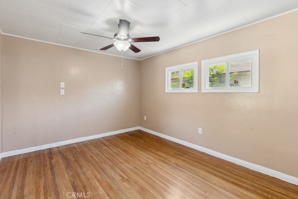 330 S Carmalita Street