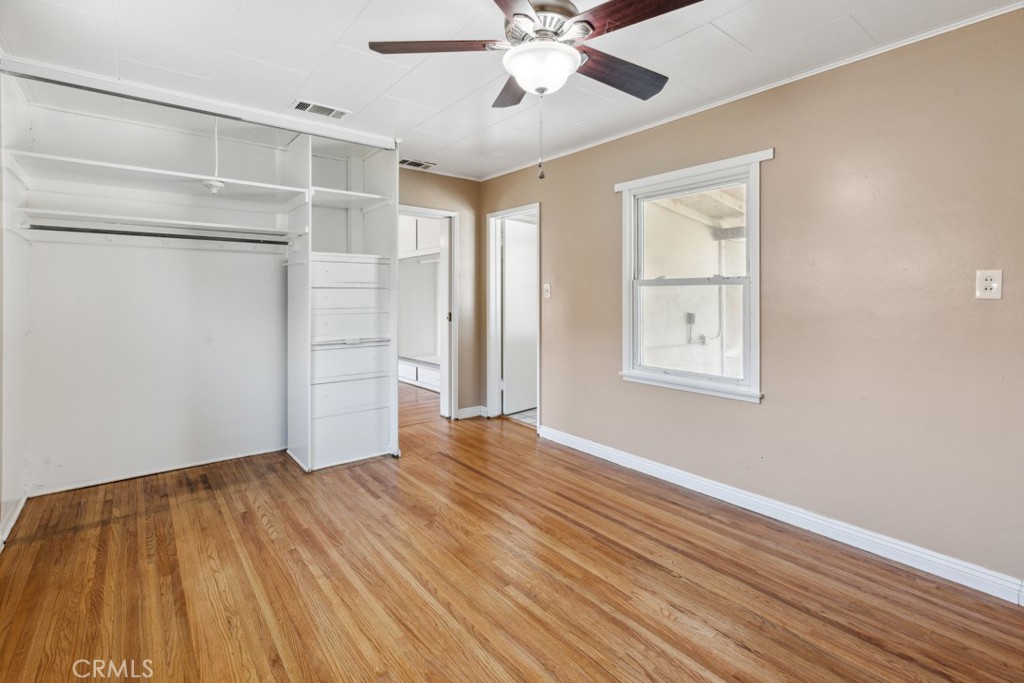 330 S Carmalita Street