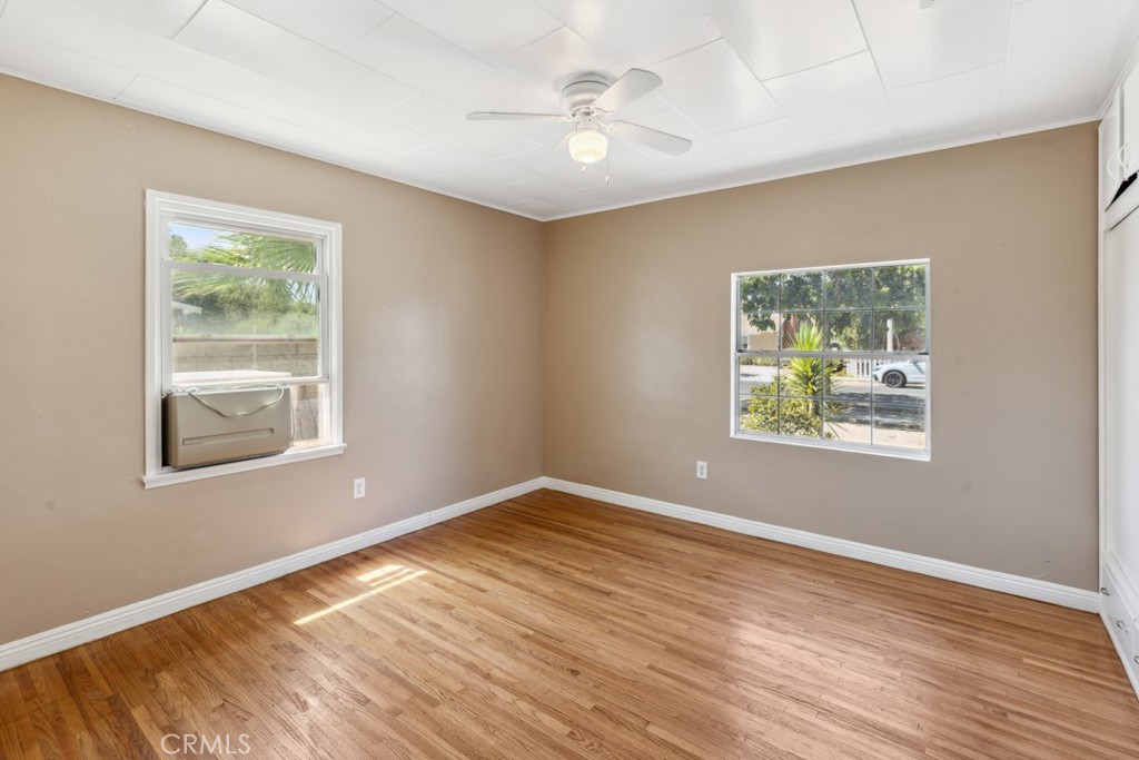 330 S Carmalita Street