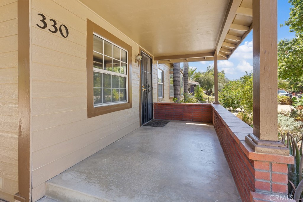 330 S Carmalita Street