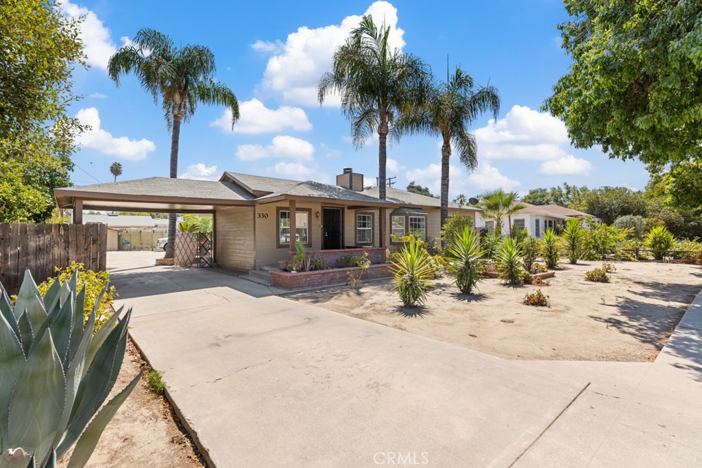 330 S Carmalita Street