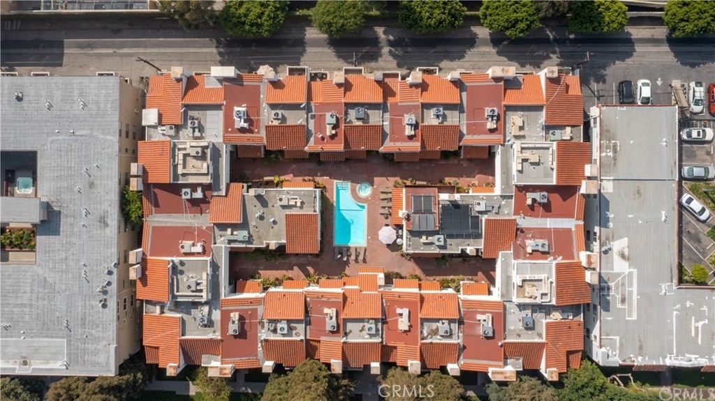 10926 Bluffside Drive 33