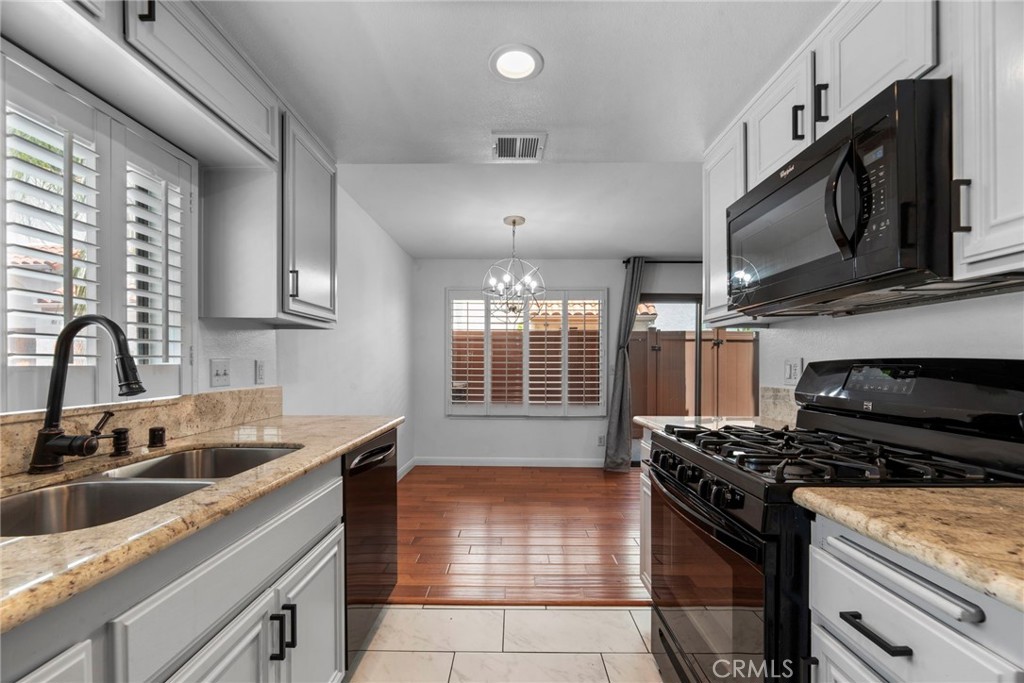 10926 Bluffside Drive 33