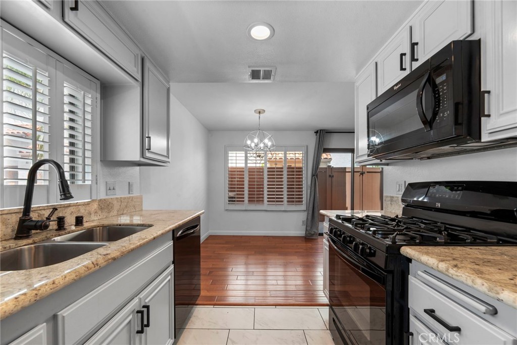 10926 Bluffside Drive 33