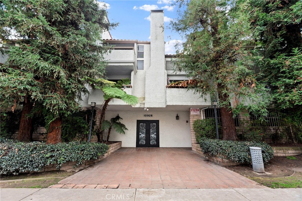 10926 Bluffside Drive 33