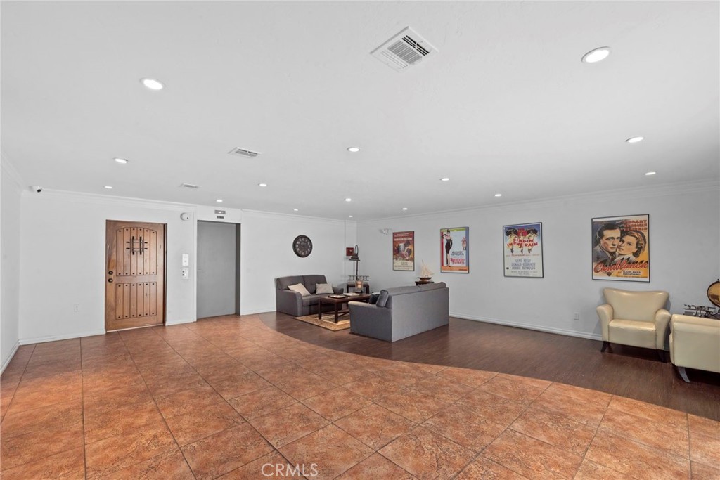 10926 Bluffside Drive 33