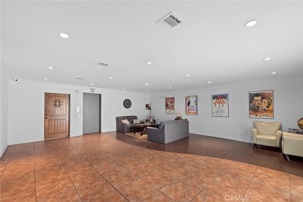 10926 Bluffside Drive 33
