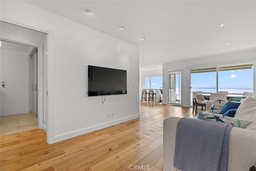 21722 Ocean Vista Drive B