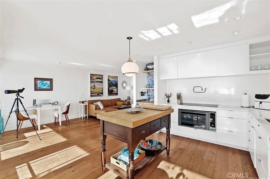 21722 Ocean Vista Drive B