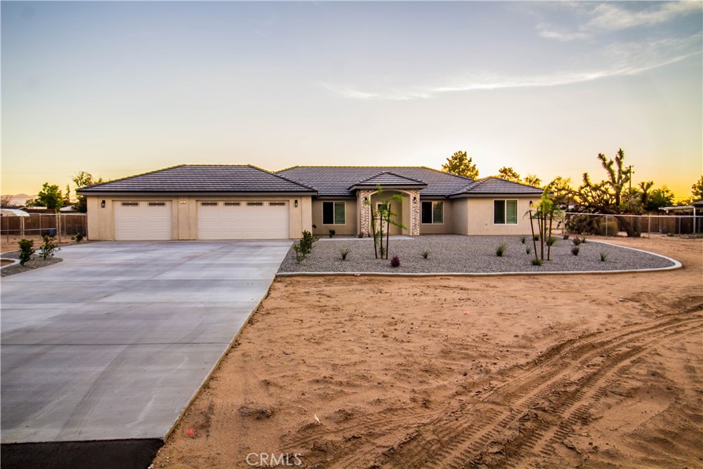 13750 Hopi Road