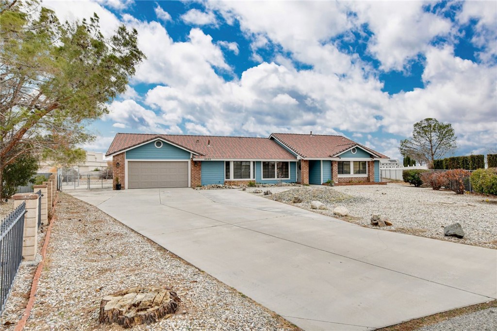 19193 Cochise Place