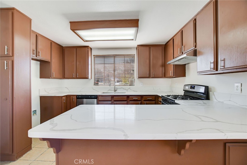 12407 Teakwood Avenue