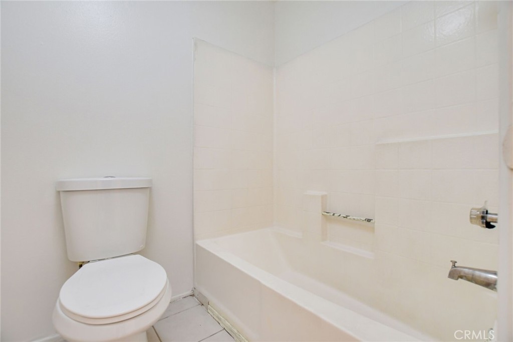 12407 Teakwood Avenue