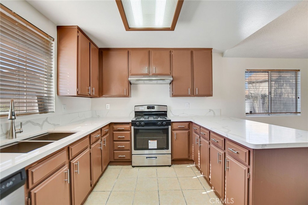 12407 Teakwood Avenue