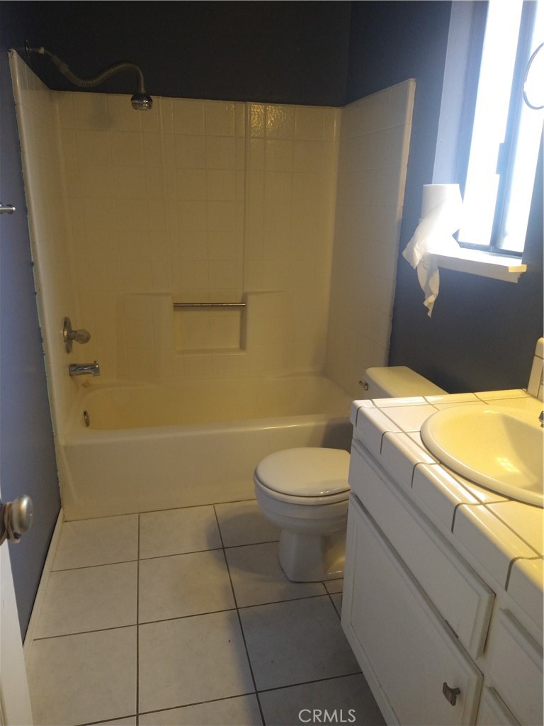 12685 Iroquois Road