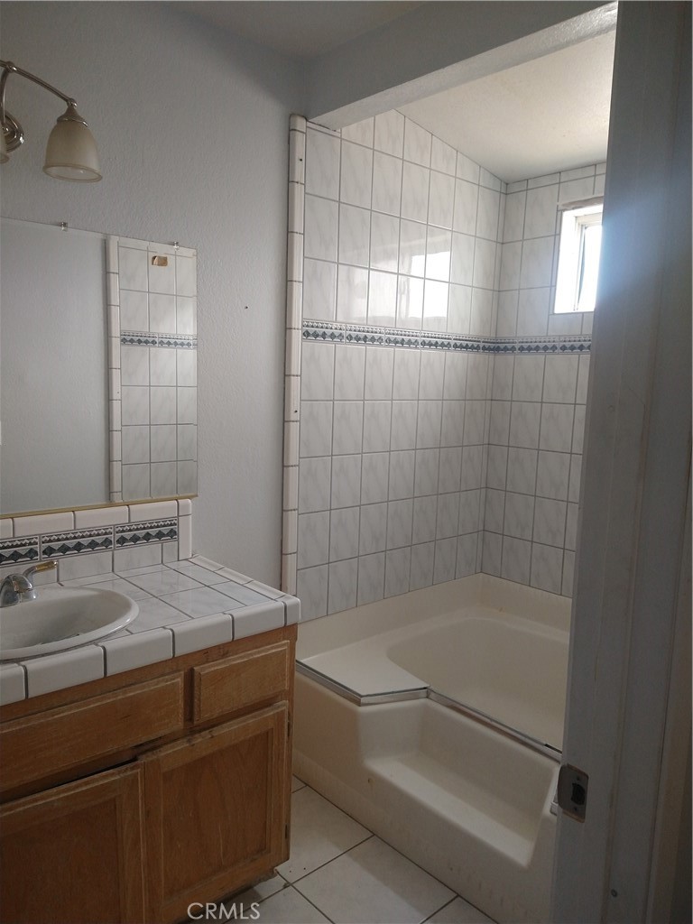 12685 Iroquois Road