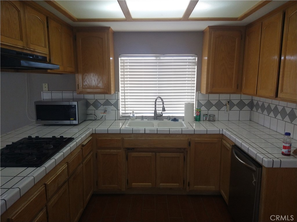 12685 Iroquois Road