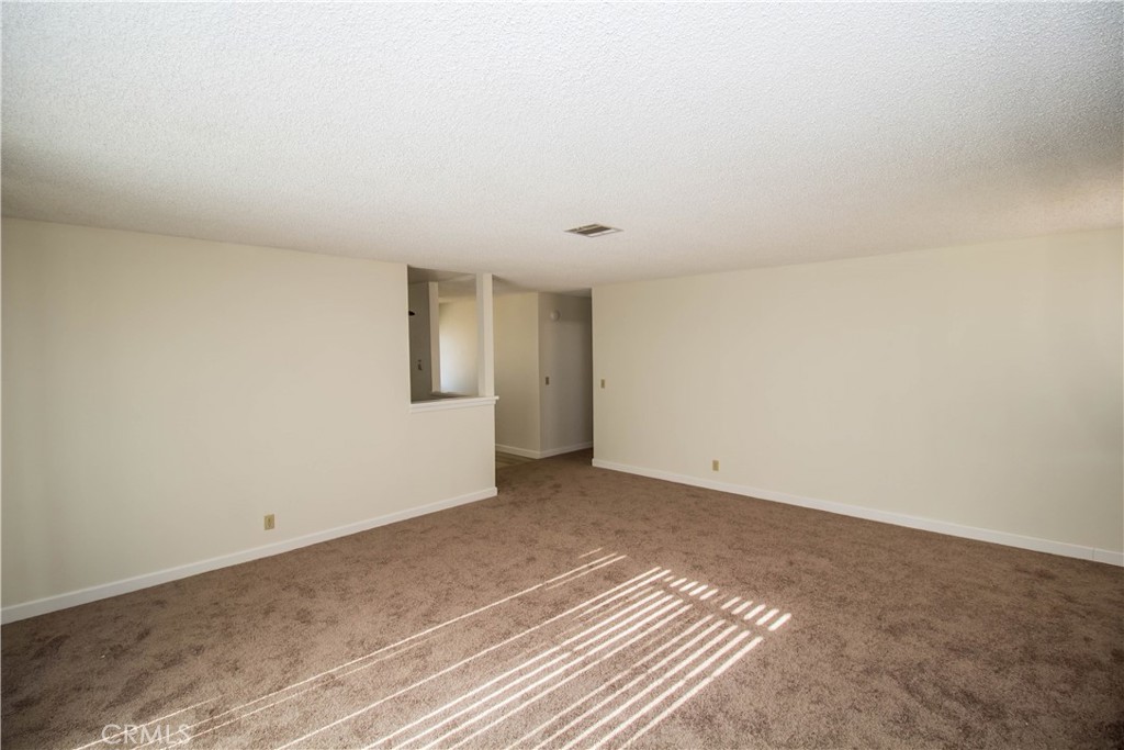 18537 Westlawn Street