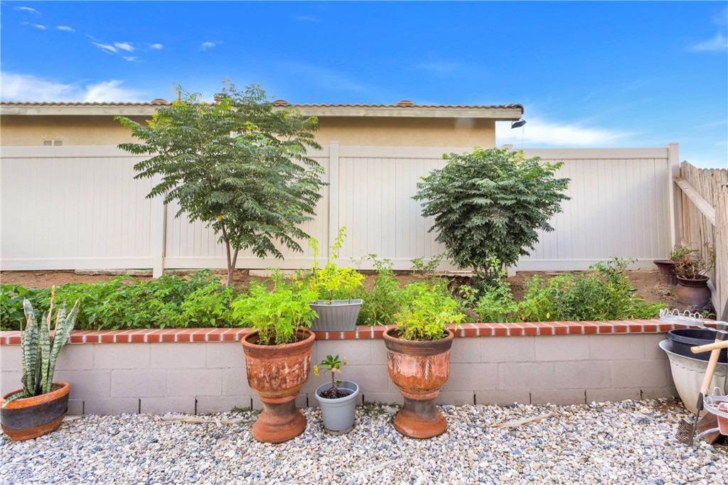 15004 Cottontail Lane