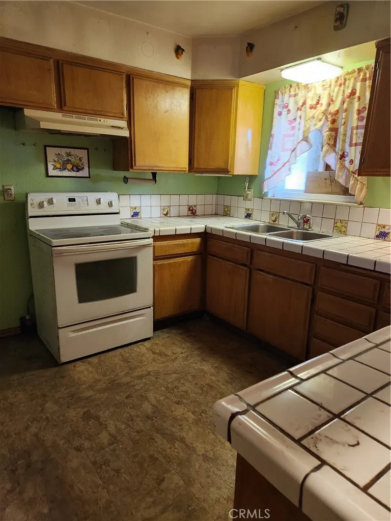 15774 La Cubre Drive