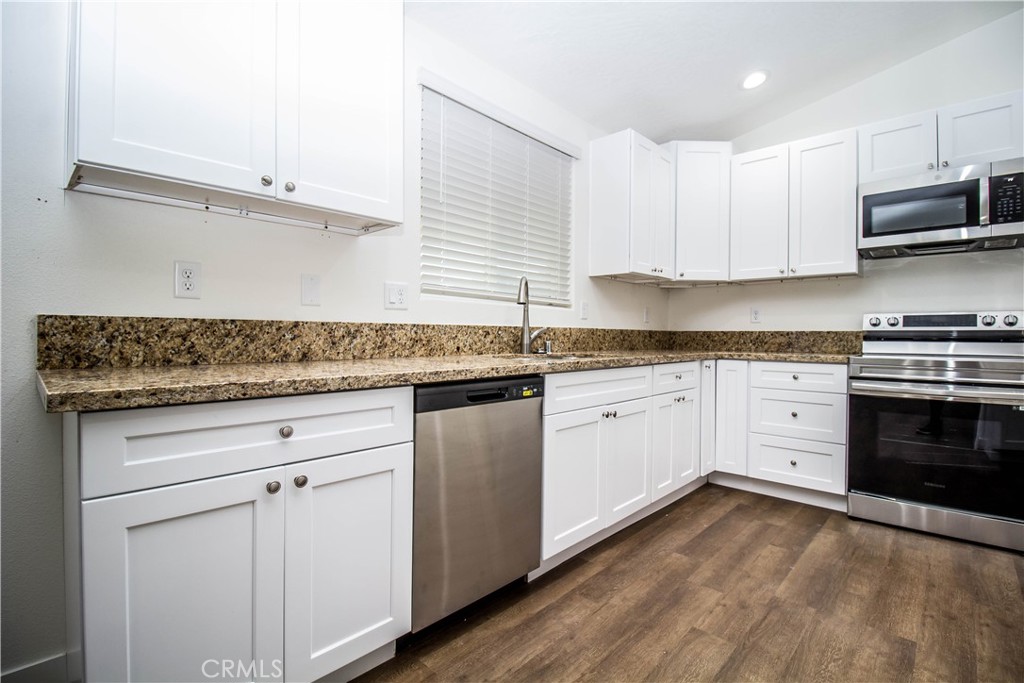 15560 Broken Bow Road