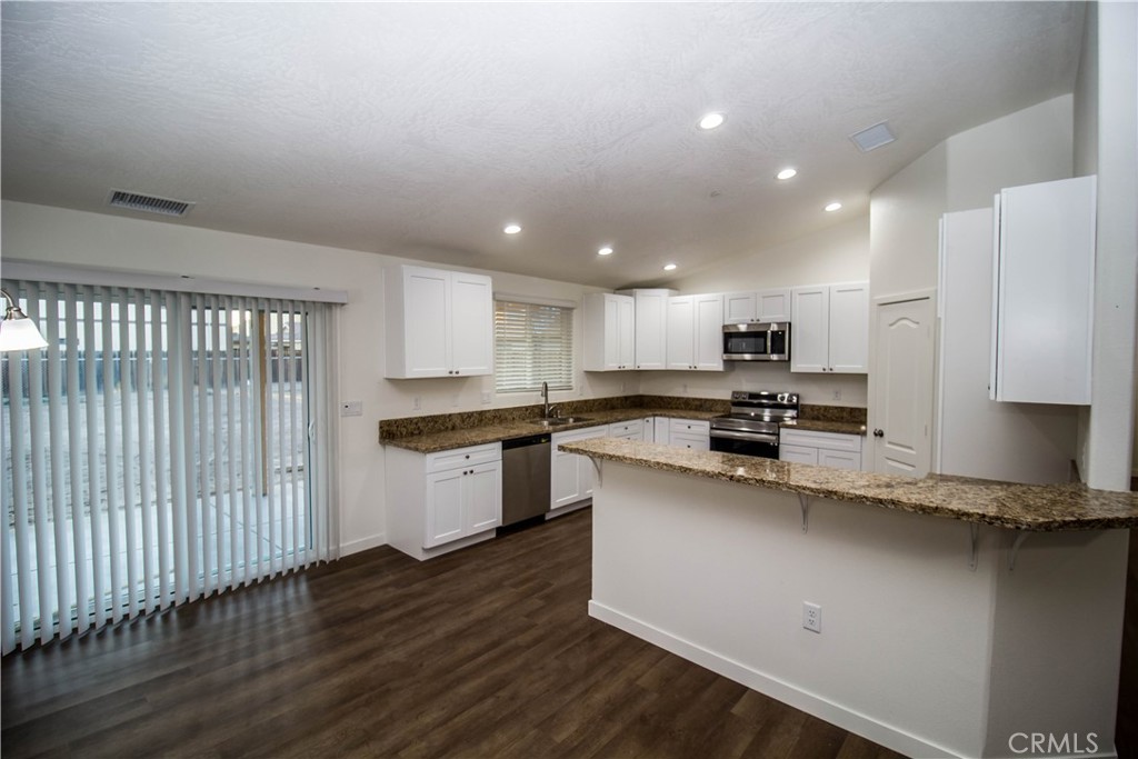 15560 Broken Bow Road