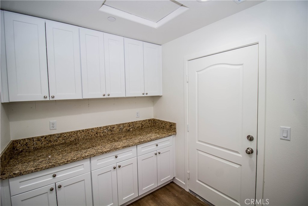 15560 Broken Bow Road