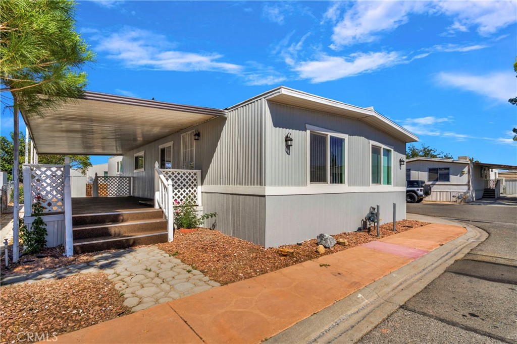 15252 Seneca Road 100