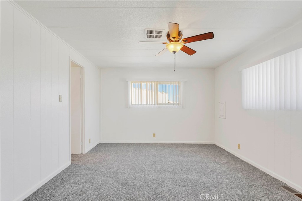 15252 Seneca Road 100