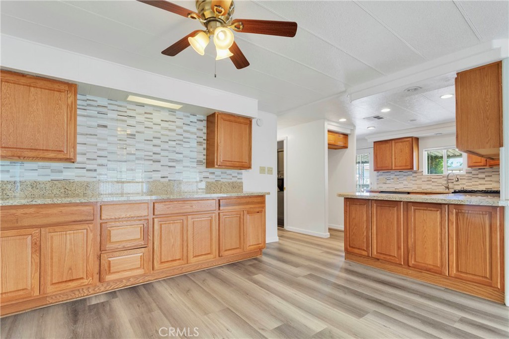 15252 Seneca Road 100