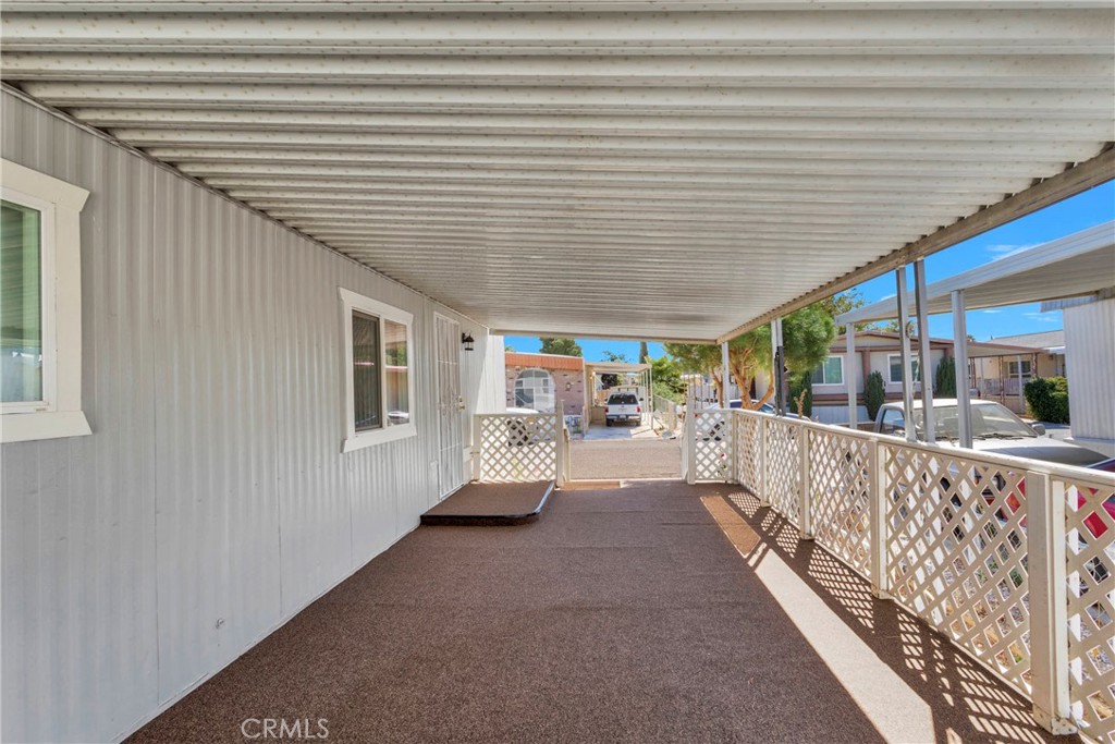 15252 Seneca Road 100