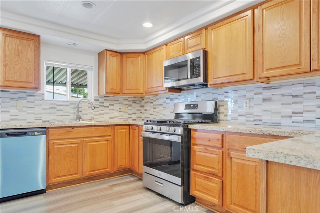 15252 Seneca Road 100