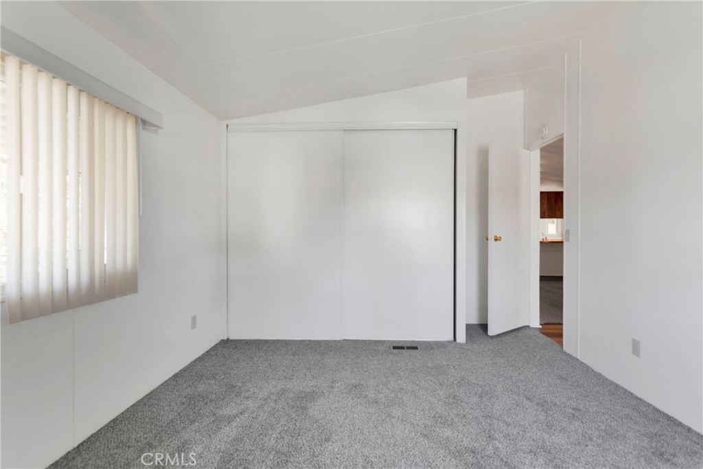 15252 Seneca Road 317