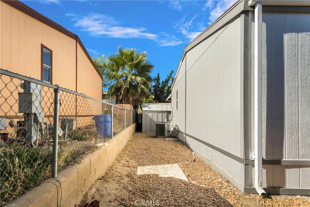 15252 Seneca Road 317