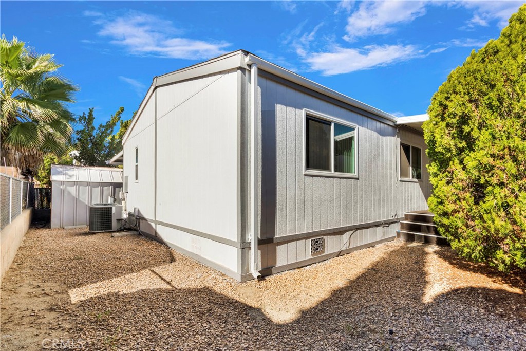 15252 Seneca Road 317