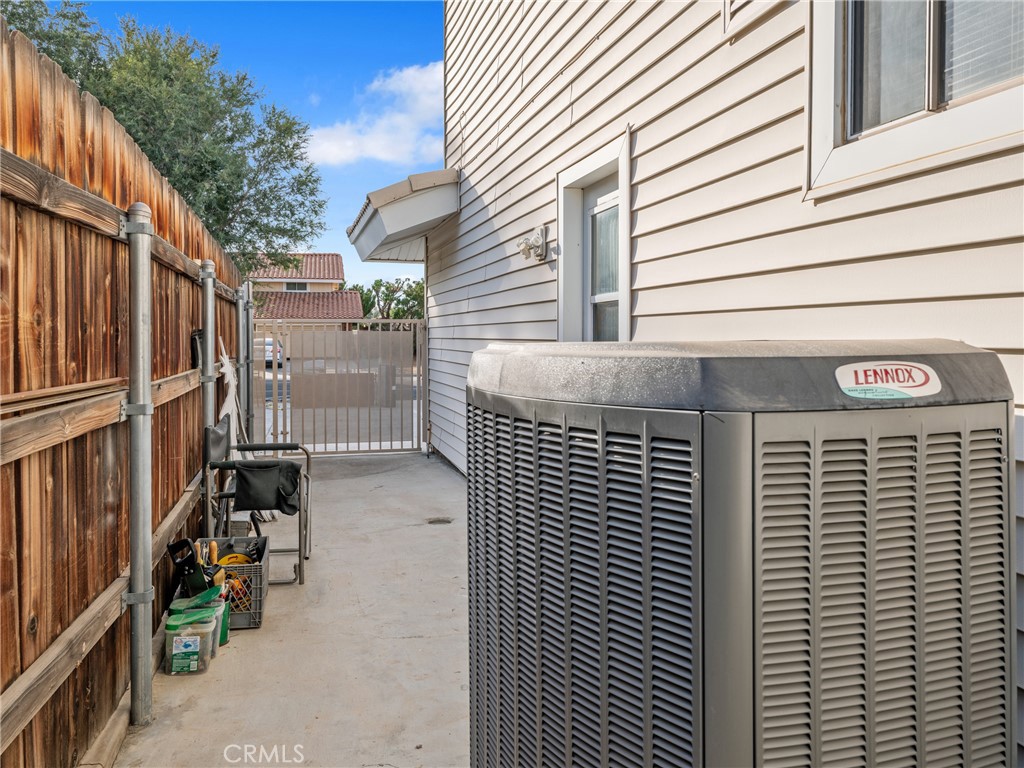 13085 Rolling Ridge Drive