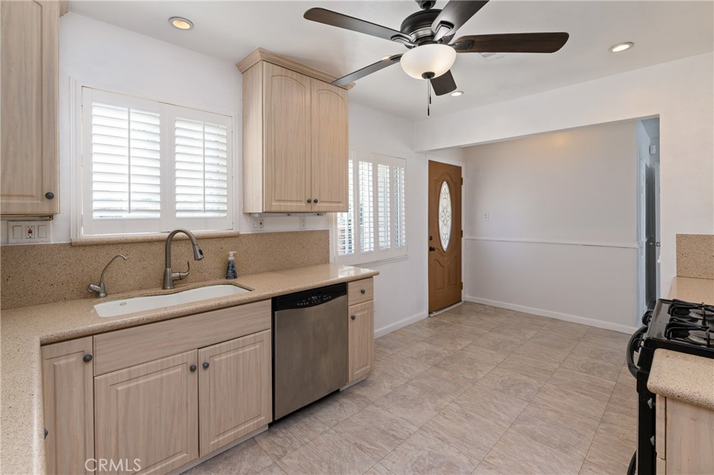 10457 Hopland Street