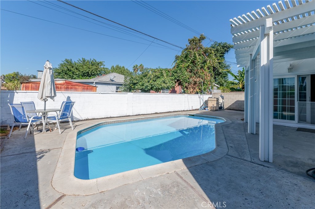 10457 Hopland Street