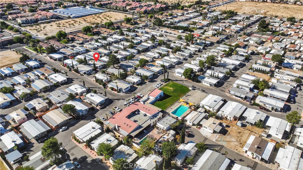 15252 Seneca Road 27