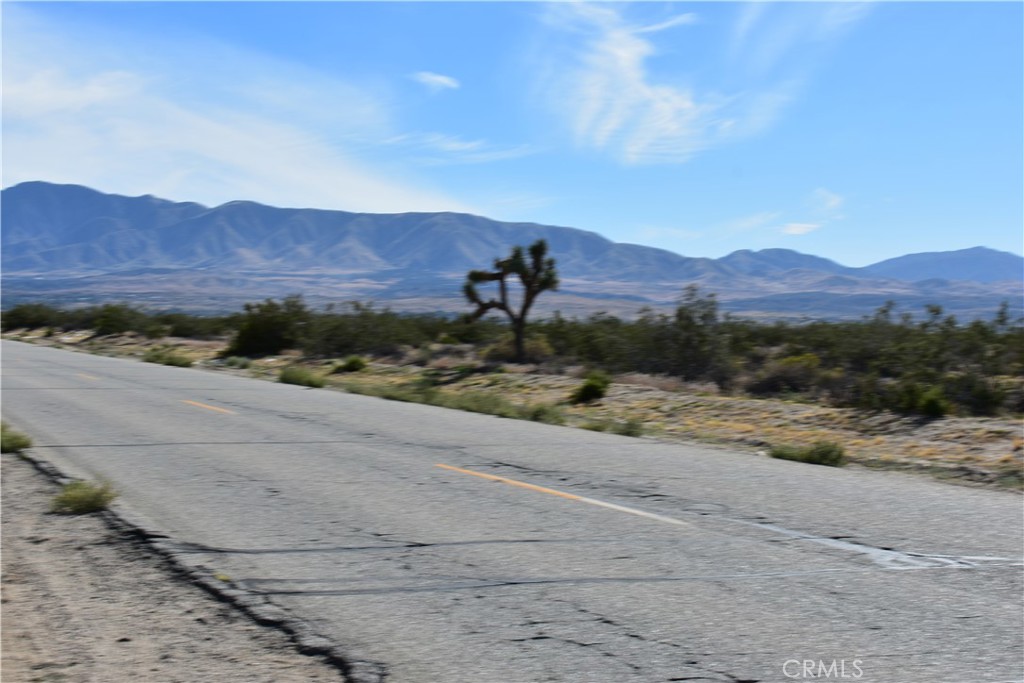 1 Vac/Cor Avenue R12/Longview Road