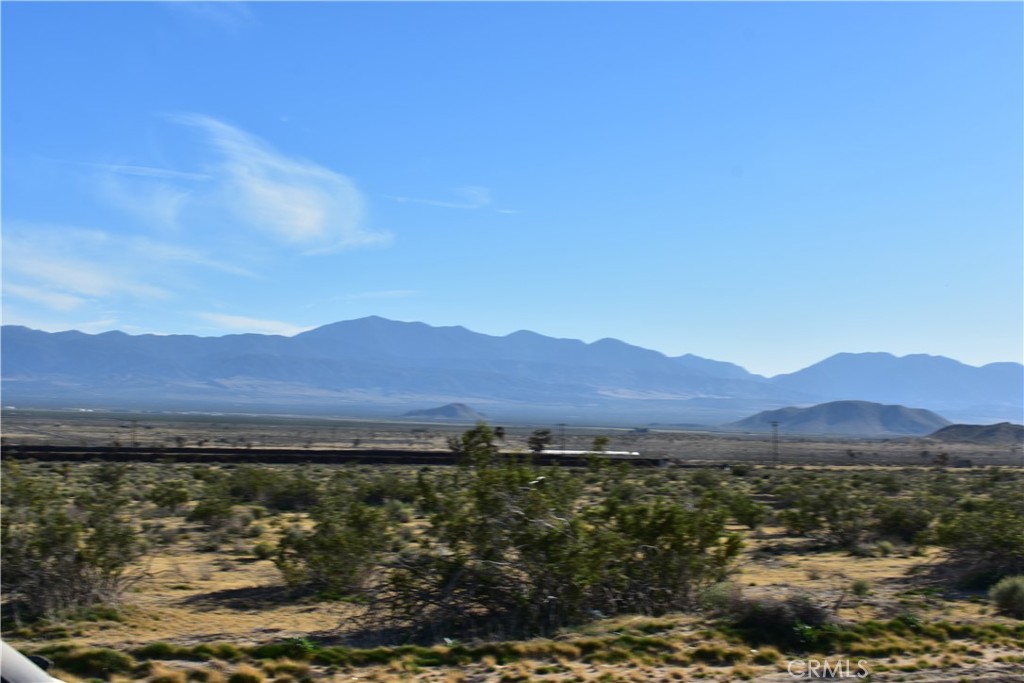 1 Vac/Cor Avenue R12/Longview Road