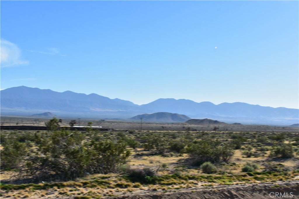 1 Vac/Cor Avenue R12/Longview Road