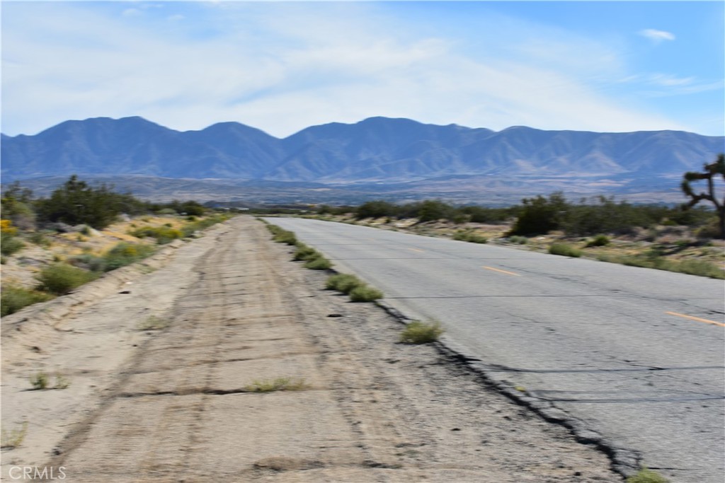 40 Vac/Cor Avenue R12/Longview Road