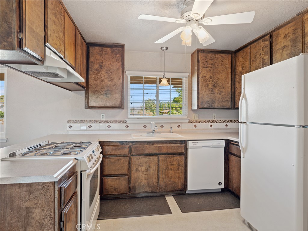 15353 Hercules Street