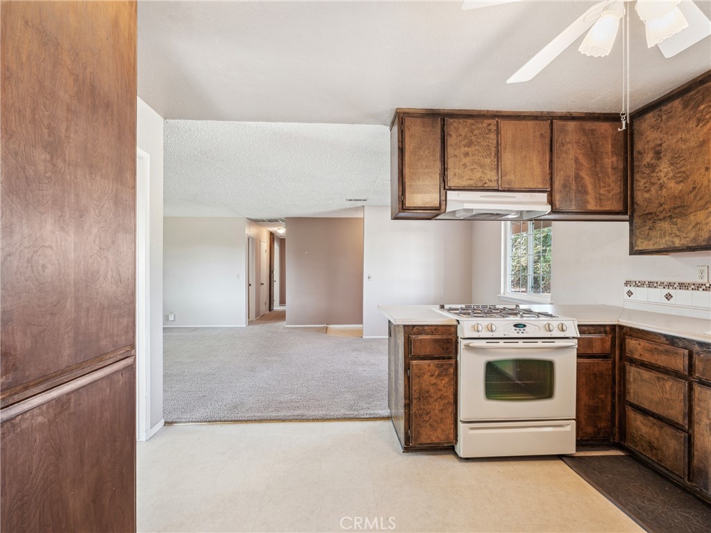 15353 Hercules Street