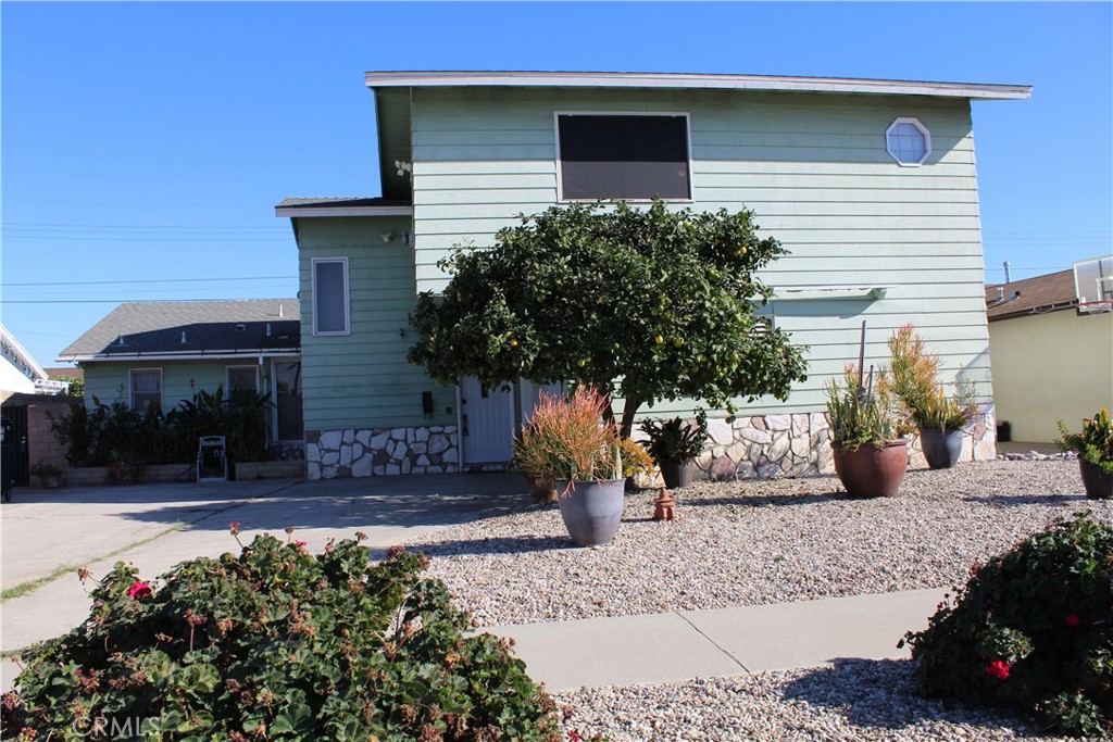 7920 La Mirada Circle