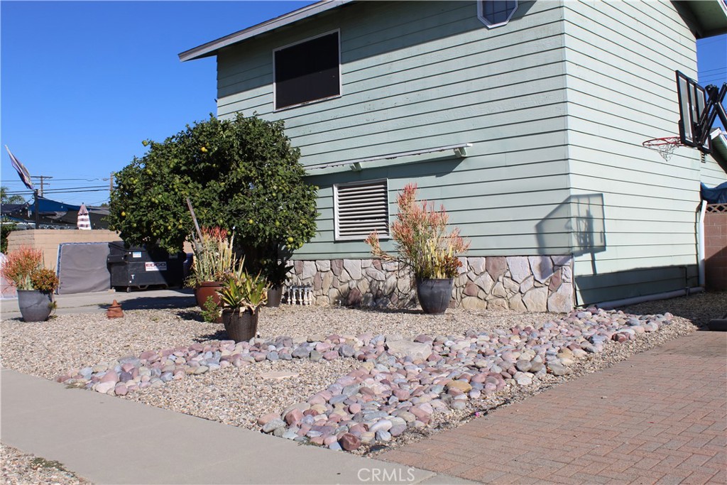 7920 La Mirada Circle