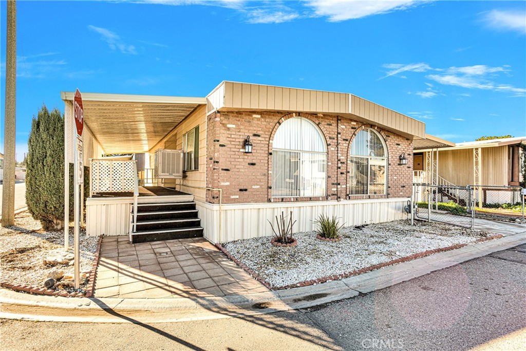 15252 Seneca Road 91